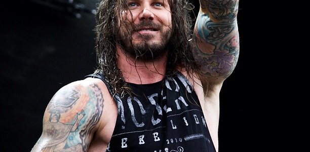 tim-lambesis-murder-for-hire-612x300.jpg